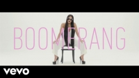 Lali sorprende en el video “Boomerang”